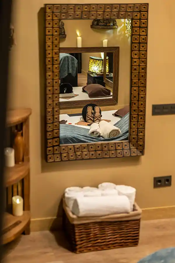 Erotic massage center
